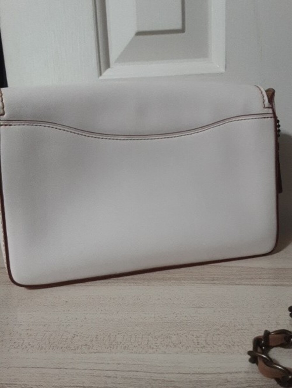 Coach EUC Dinky 1941 Cream Leather Crossbody with Intergrated Kisslock - Picture 2 of 7